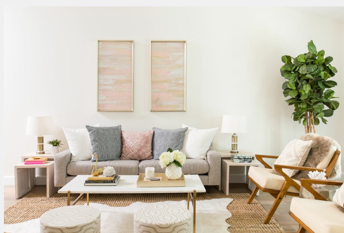 sala de estar com decoração leve para verão