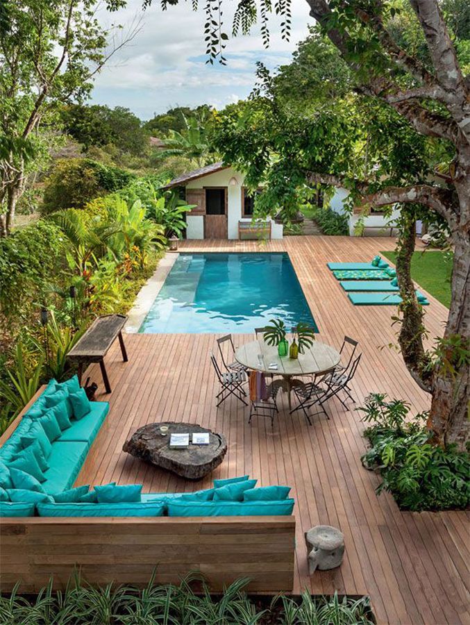 piscina com deck natural